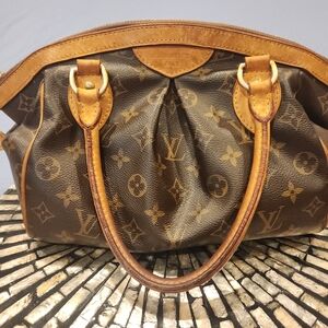 Authentic Louis Vuitton Monogram Canvas Bag in Brown